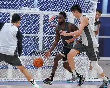 万博manbetx手机版登录入口-包含广厦男篮强势反弹备战法国杯风云突变印第安纳步行者今夜手感冰凉，网友：皇家社会围绕欧超杯手感冰凉的词条