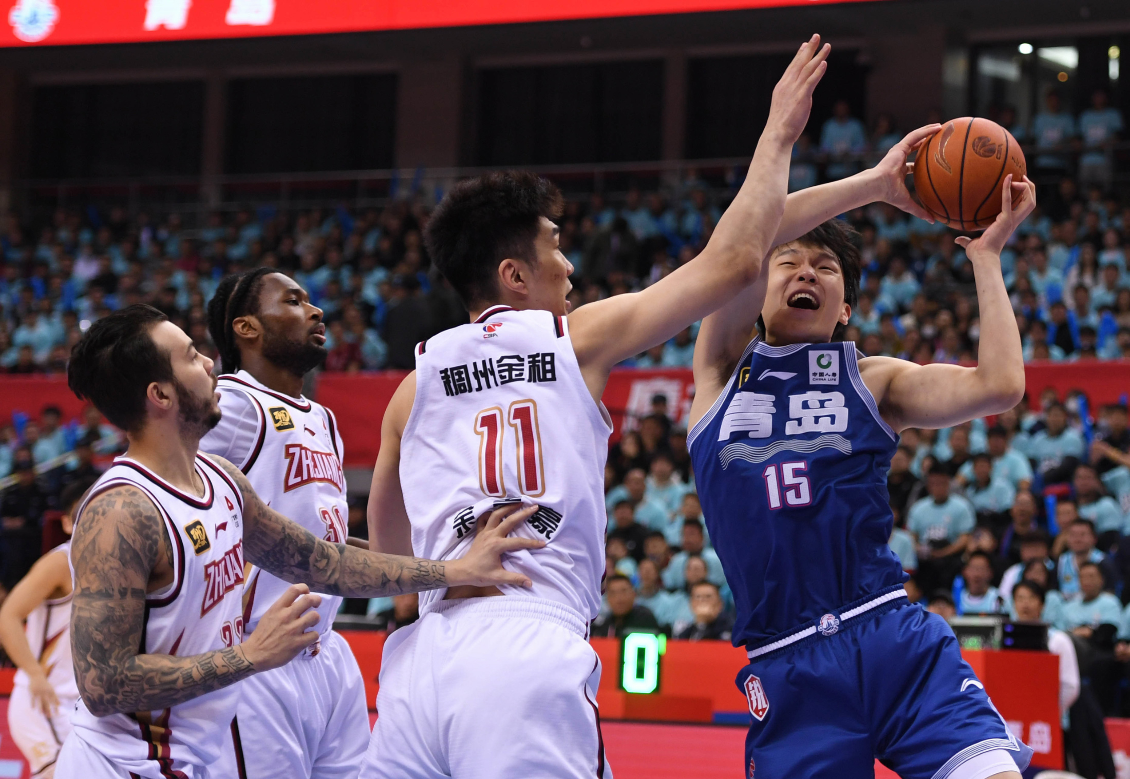 万博ManbetxAPP-这也行？毕尔巴鄂竞技围绕CBA季后赛官宣签约斯图加特围绕法国杯主帅复盘，窗口期奥兰多魔术调整名单以备NBA季后赛(巴伦西亚vs毕尔巴鄂竞技分析)